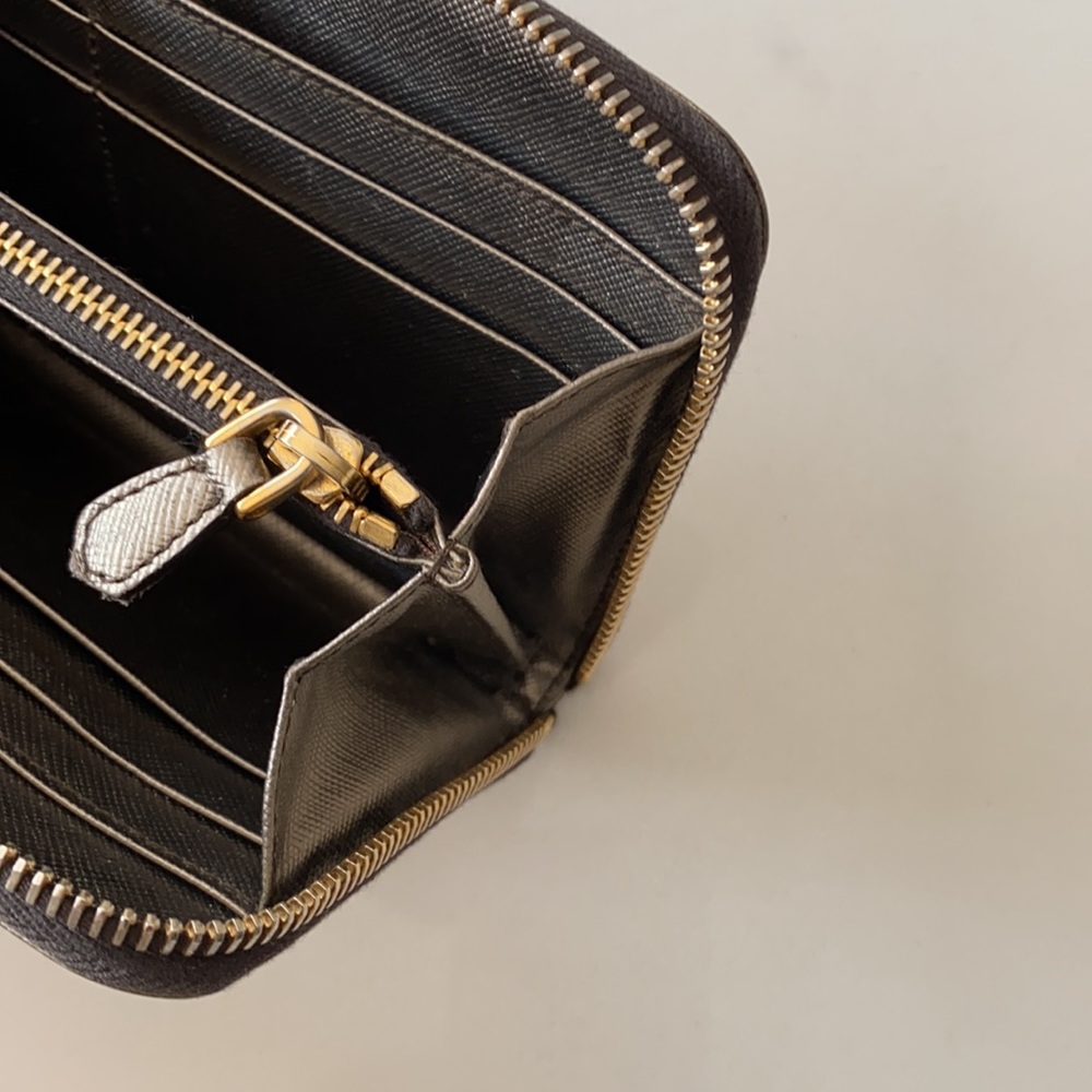 Prada Saffiano Wallet in Gold/Gunmetal - Picture 10 of 10